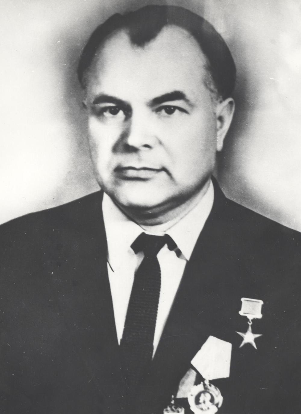 ЛАПТЕВ Михаил Тимофеевич